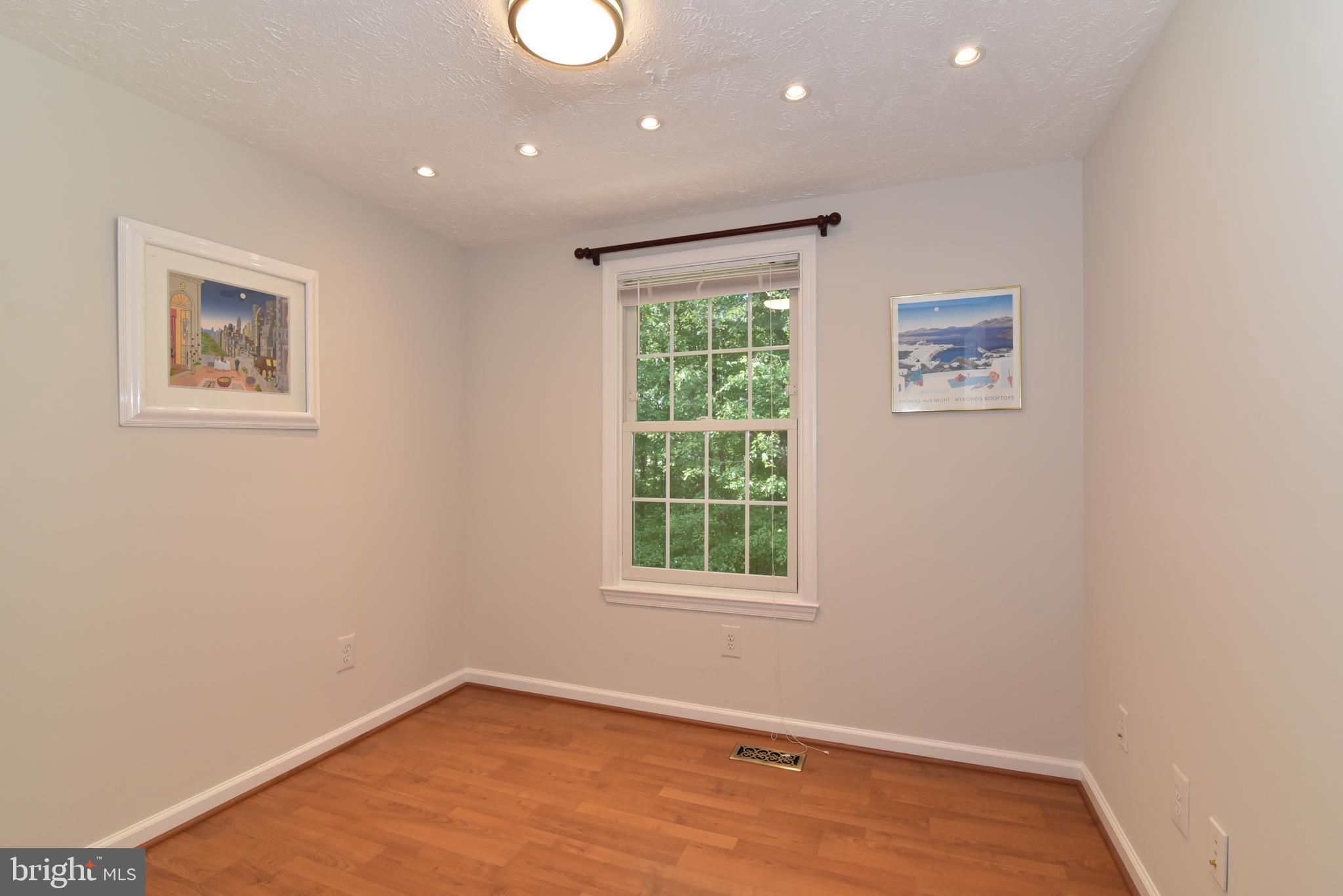 1537 Autumn Ridge Circle Reston, VA 20194 - Photo 19 of 43 Bedroom #2