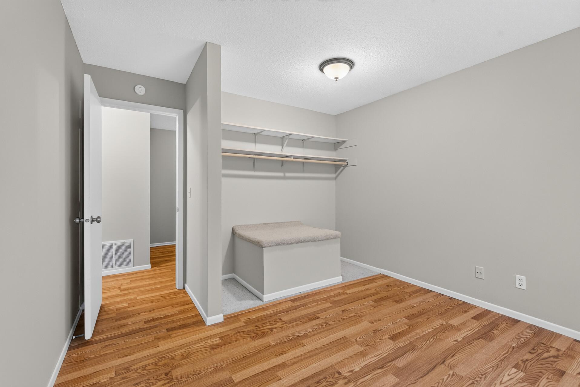 2502 Unity Avenue North Minneapolis, MN 55422 - Photo 24 of 34