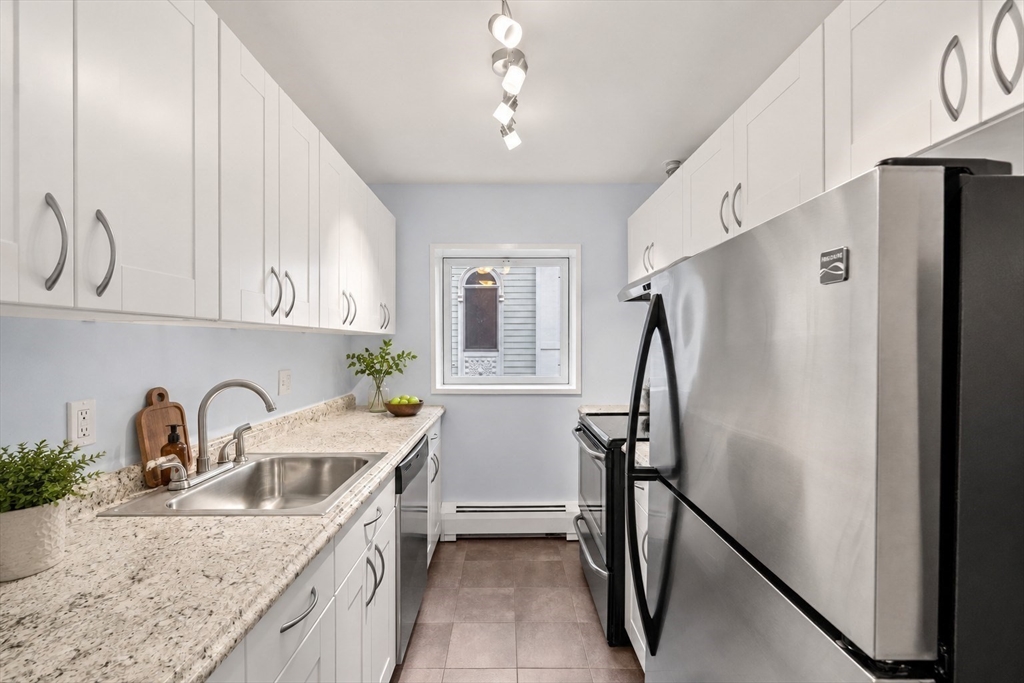 12 Inman Street, Unit 25 Cambridge, MA 02139 - Photo 6 of 23