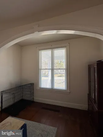 a view of entryway and hall