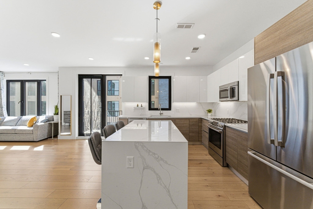 30 Penniman Road, Unit 302 Boston, MA 02134 - Photo 5 of 28