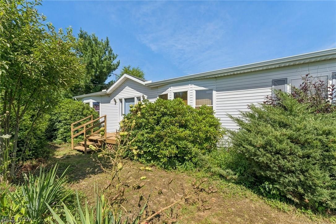 14525 Sperry Road Newbury, OH 44065 - Photo 29 of 36 Front
