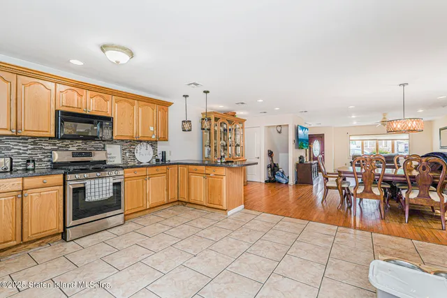 $788,888 | 12 Mcdermott Avenue | Dongan Hills