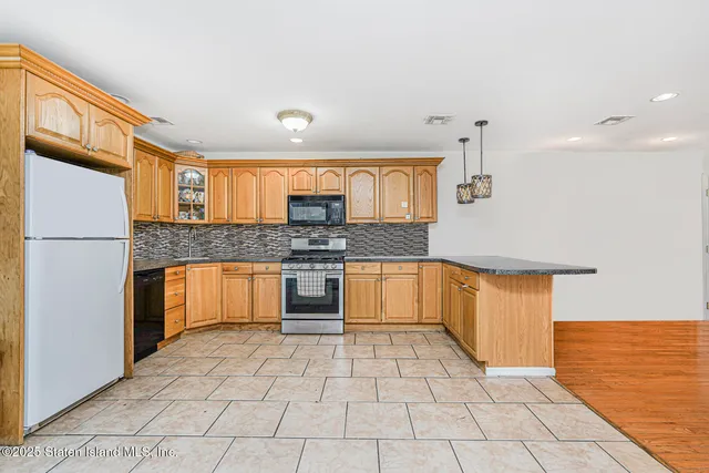 $788,888 | 12 Mcdermott Avenue | Dongan Hills