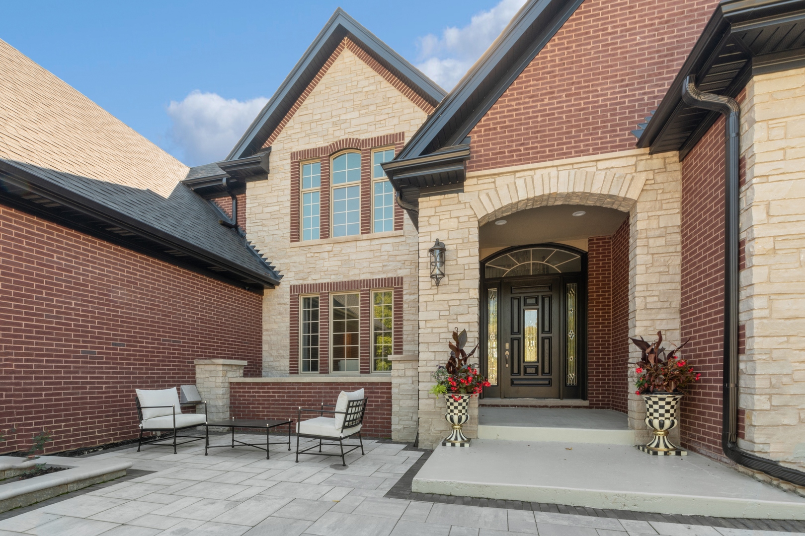 521 Chatfield Road New Lenox, IL 60451 - Photo 6 of 78 Gallery Image 6