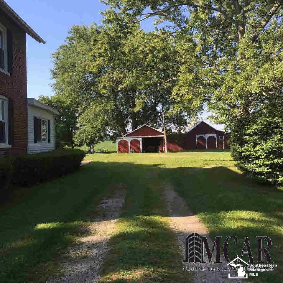 8861 Dixon Road Monroe, MI 48161 - Photo 3 of 22 Large yard & outbuildings
