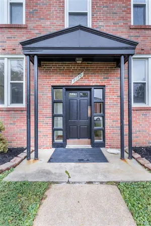 $1,700,000 | 8124-8130 Roxburgh Drive, Unit 1E 1W 2E 2W, St. Louis, MO 63105