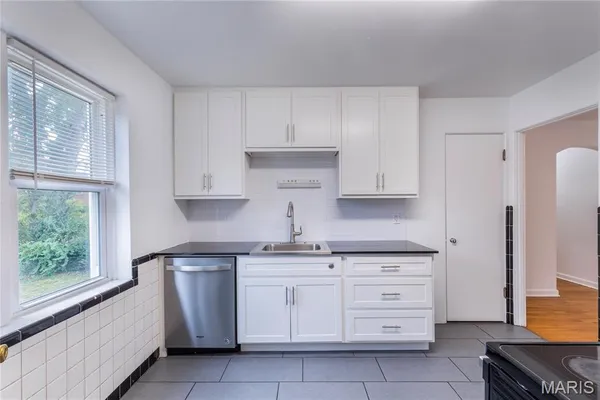 $1,700,000 | 8124-8130 Roxburgh Drive, Unit 1E 1W 2E 2W, St. Louis, MO 63105