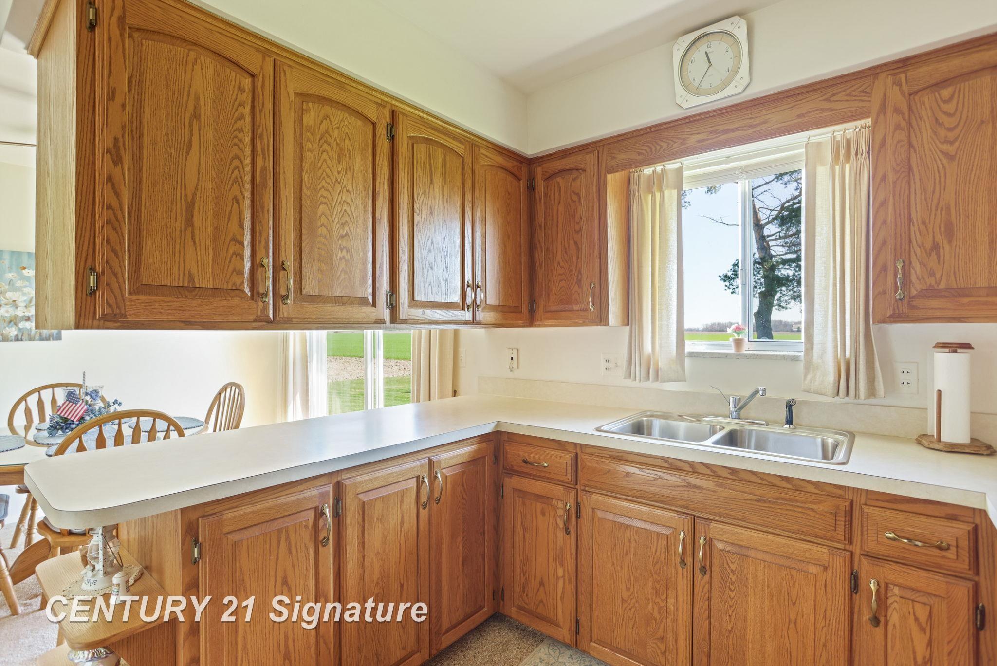 6258 North Center Road Saginaw, MI 48604 - Photo 17 of 48