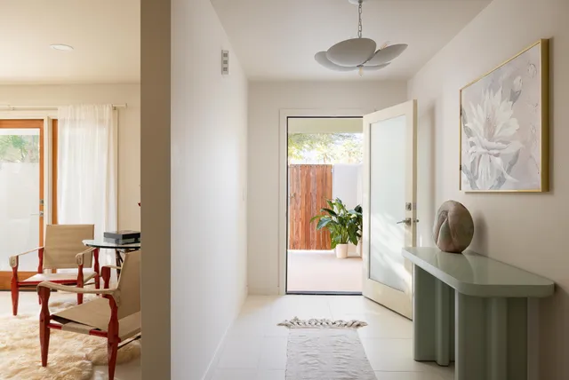 $1,395,000 | 298 North Farrell Drive, Palm Springs, CA 92262