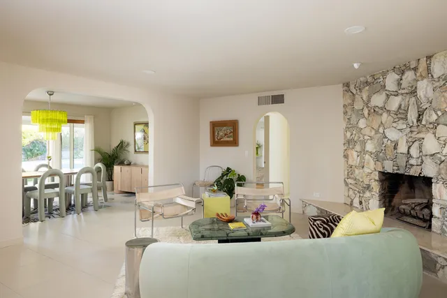 $1,395,000 | 298 North Farrell Drive, Palm Springs, CA 92262