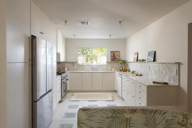 $1,395,000 | 298 North Farrell Drive, Palm Springs, CA 92262