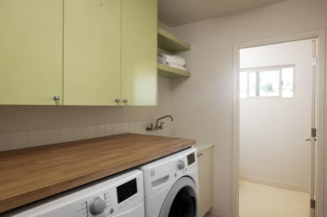 $1,395,000 | 298 North Farrell Drive, Palm Springs, CA 92262