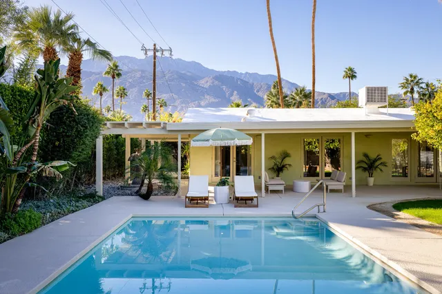 $1,395,000 | 298 North Farrell Drive, Palm Springs, CA 92262
