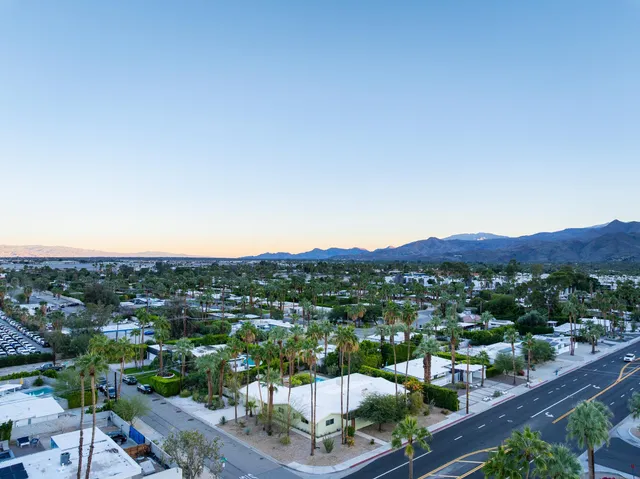 $1,395,000 | 298 North Farrell Drive, Palm Springs, CA 92262