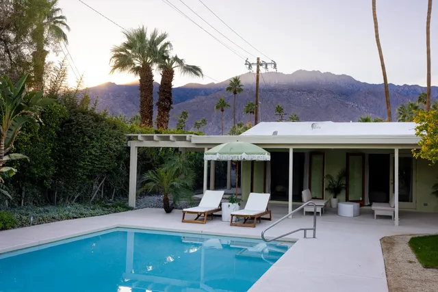 $1,395,000 | 298 North Farrell Drive, Palm Springs, CA 92262