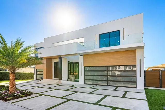 $6,495,000 | 750 Northeast 69th Street, Boca Raton, FL 33487