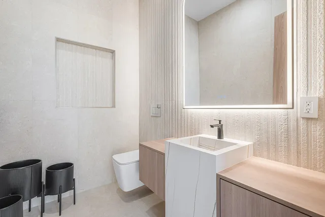 $6,495,000 | 750 Northeast 69th Street, Boca Raton, FL 33487