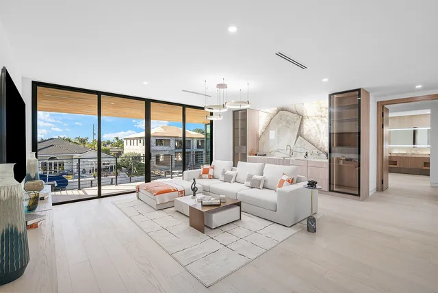 $6,495,000 | 750 Northeast 69th Street, Boca Raton, FL 33487