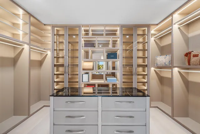 $6,495,000 | 750 Northeast 69th Street, Boca Raton, FL 33487