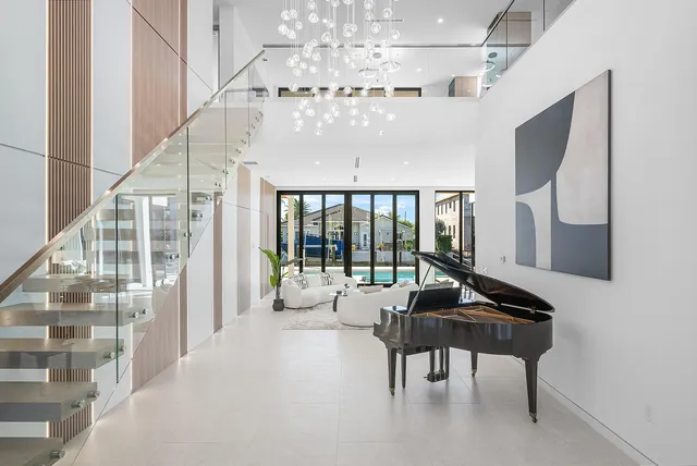 $6,495,000 | 750 Northeast 69th Street, Boca Raton, FL 33487