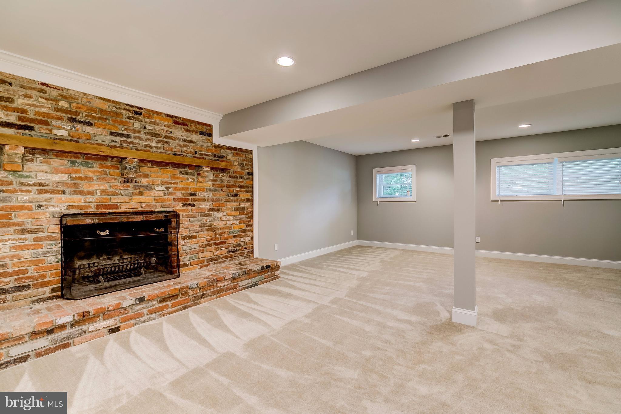 625 Edwards Road Annapolis, MD 21409 - Photo 20 of 30 a view of empty room with a fireplace