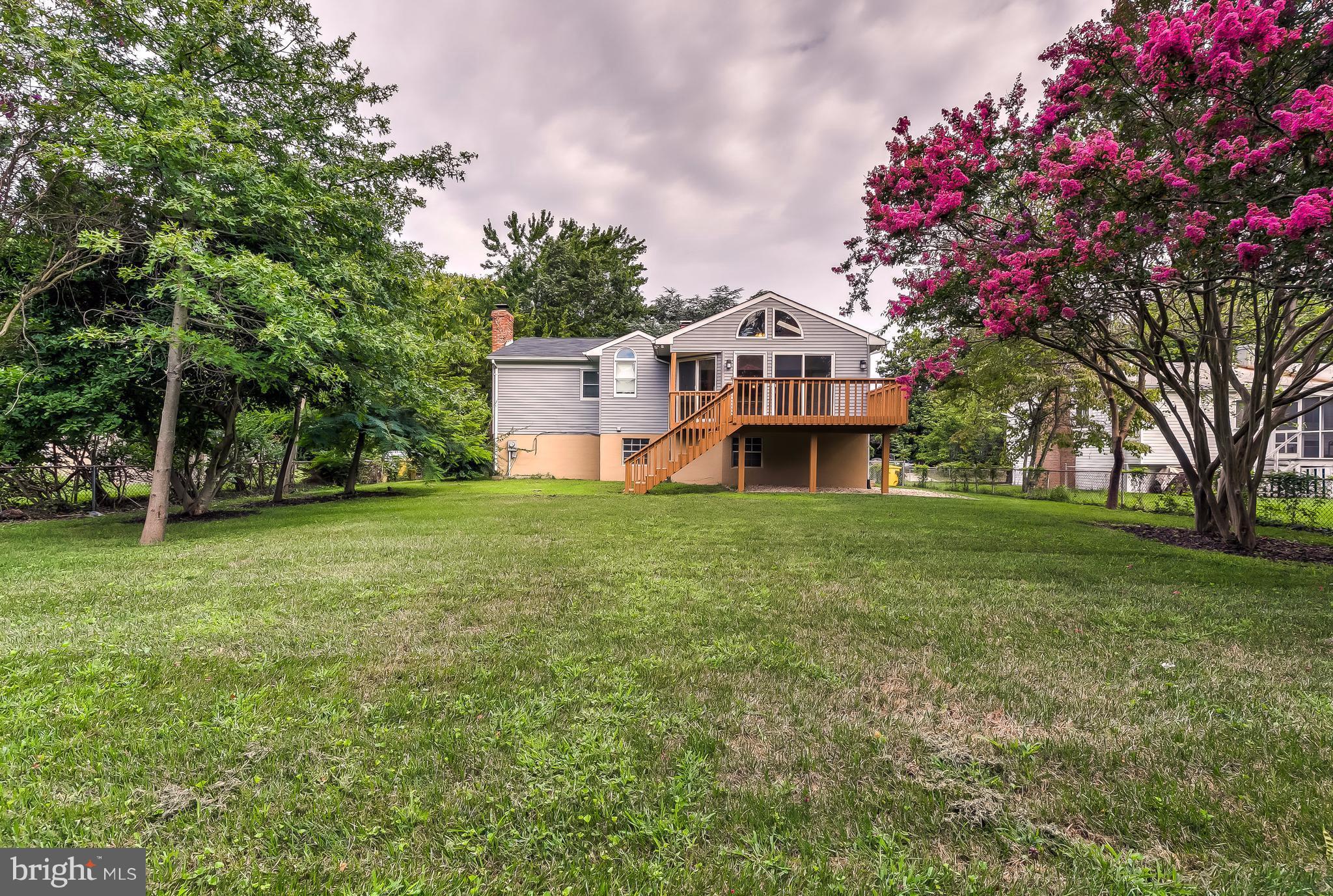 625 Edwards Road Annapolis, MD 21409 - Photo 29 of 30 a front view of a house with garden