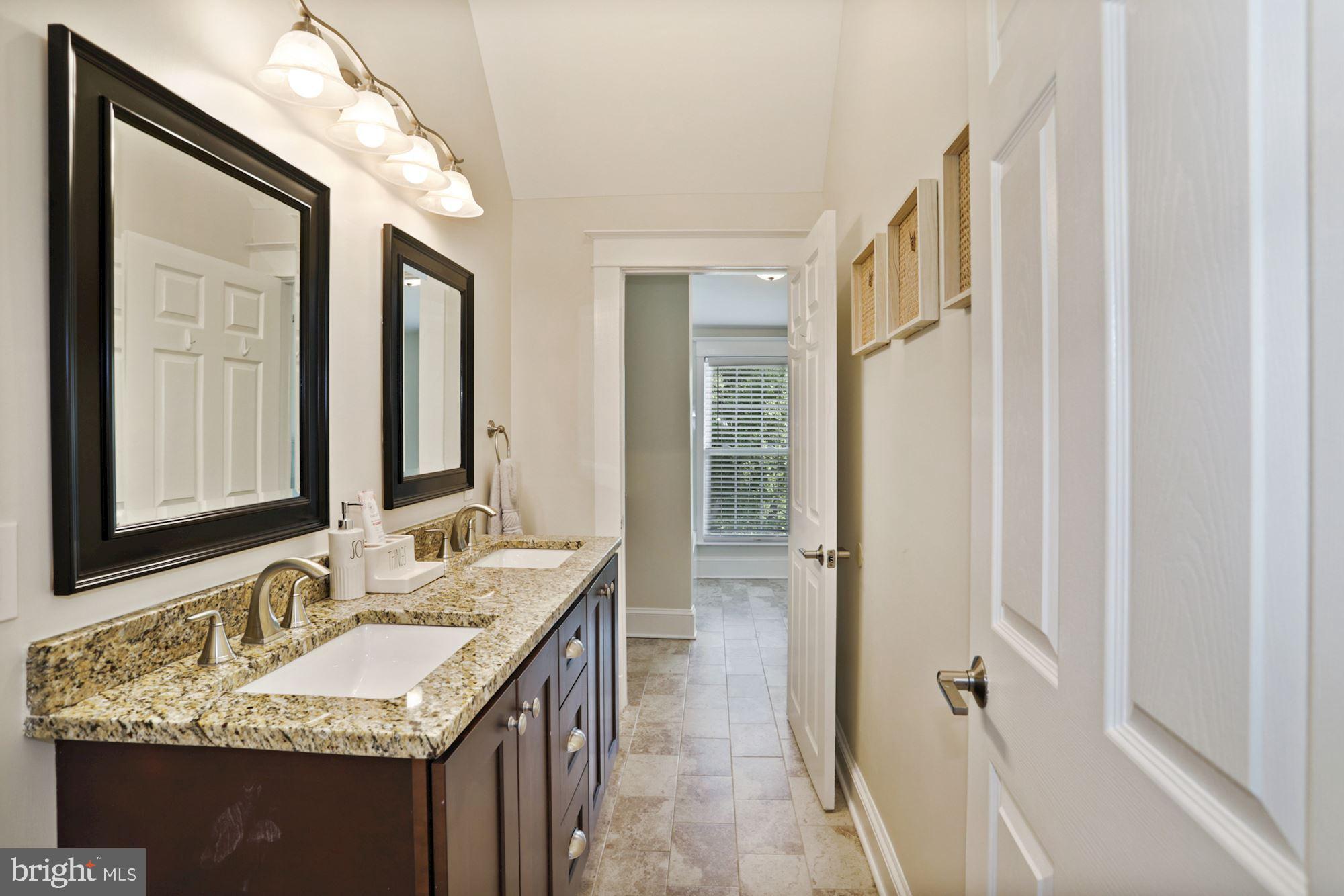 372 Forest Beach Road Annapolis, MD 21409 - Photo 25 of 49 2nd Floor Guest Bath