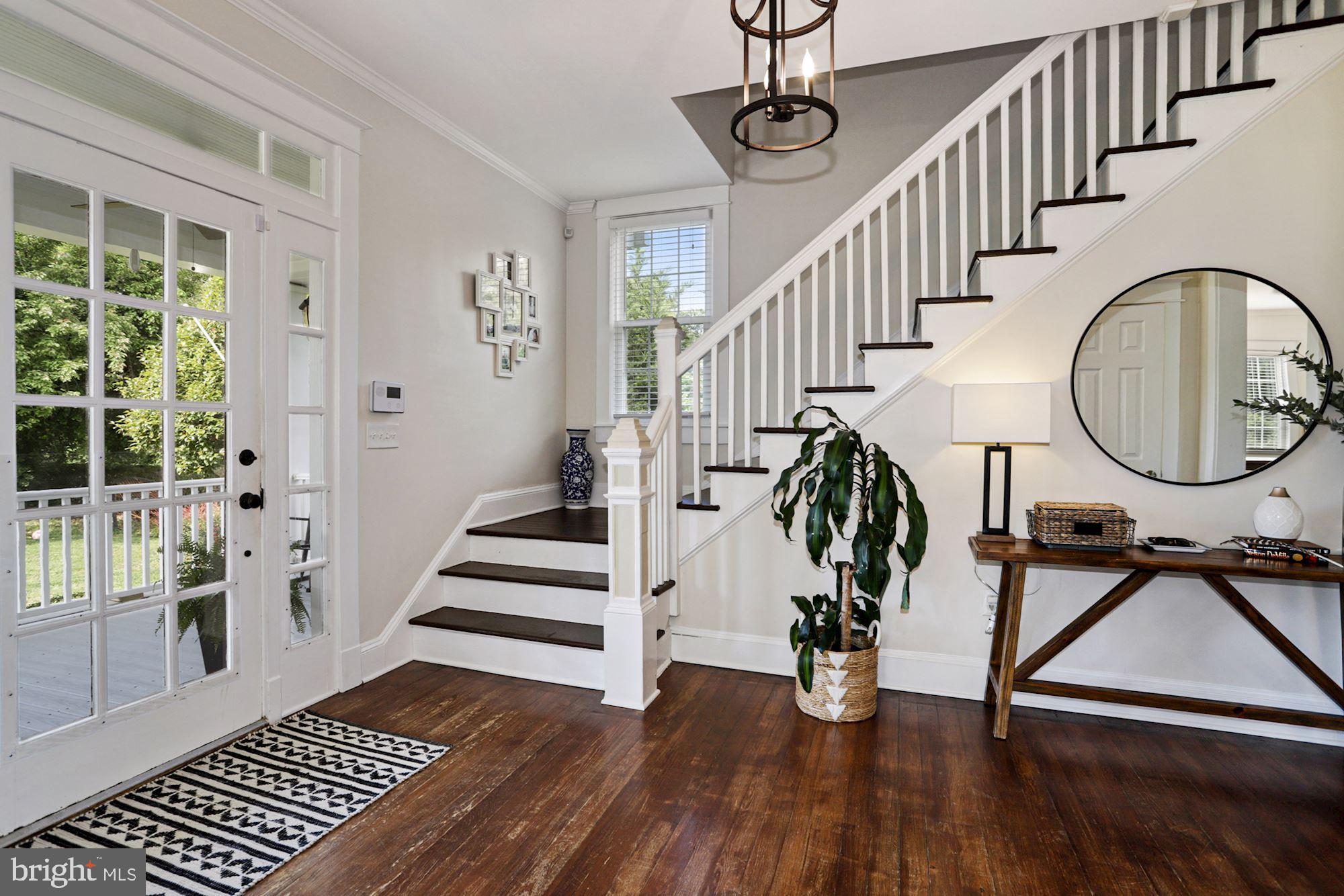 372 Forest Beach Road Annapolis, MD 21409 - Photo 4 of 49 An HGTV worthy interior!