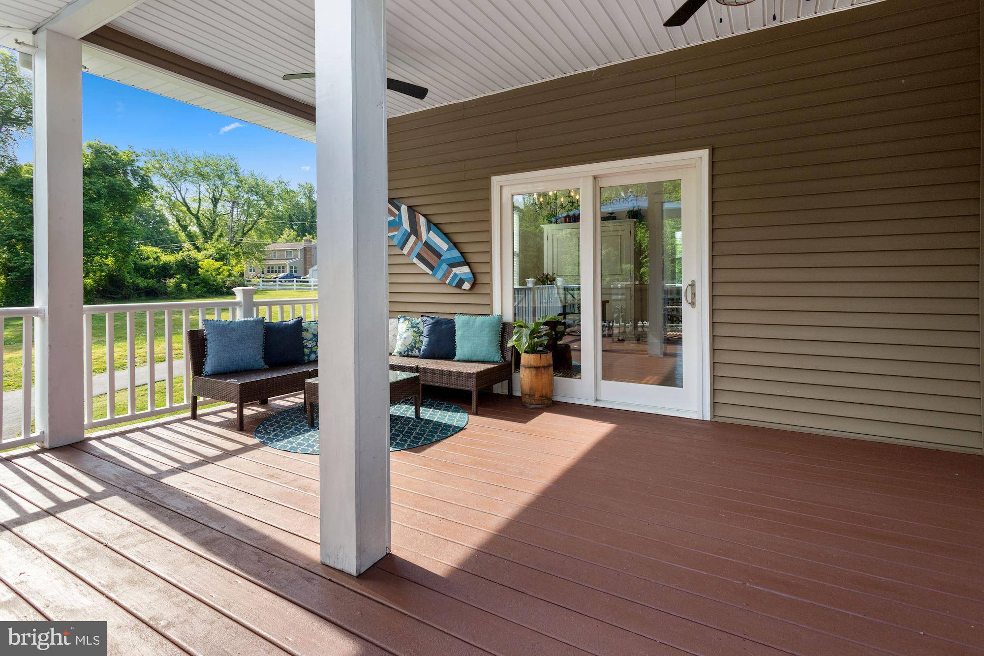 372 Forest Beach Road Annapolis, MD 21409 - Photo 35 of 49 Back porch for dining al fresco!