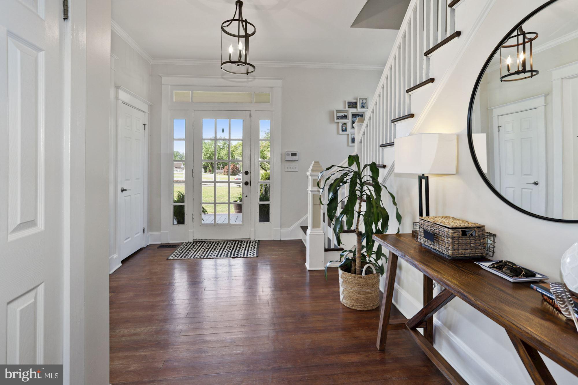 372 Forest Beach Road Annapolis, MD 21409 - Photo 5 of 49