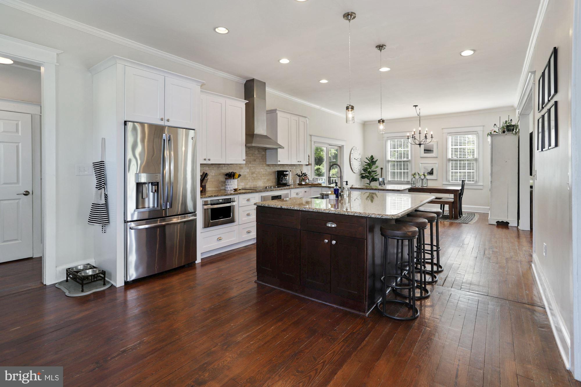 372 Forest Beach Road Annapolis, MD 21409 - Photo 9 of 49 Gorgeous designer kitchen.