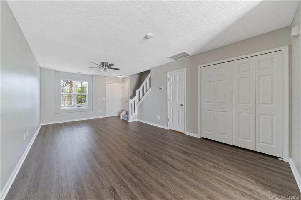 10514 Broken Branch Road Charlotte, NC 28213 - Photo 9 of 20 Gallery Image 9