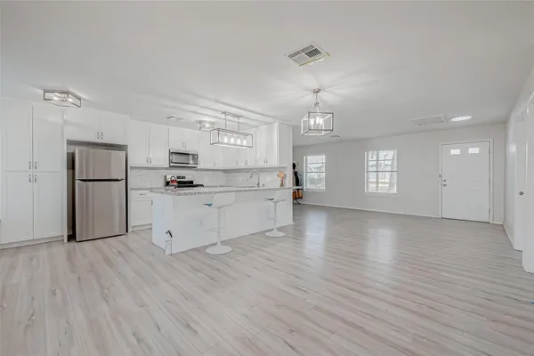 $2,200 | 1612 2nd Street, League City, TX 77573