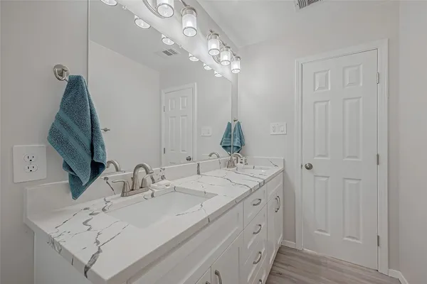 $2,200 | 1612 2nd Street, League City, TX 77573