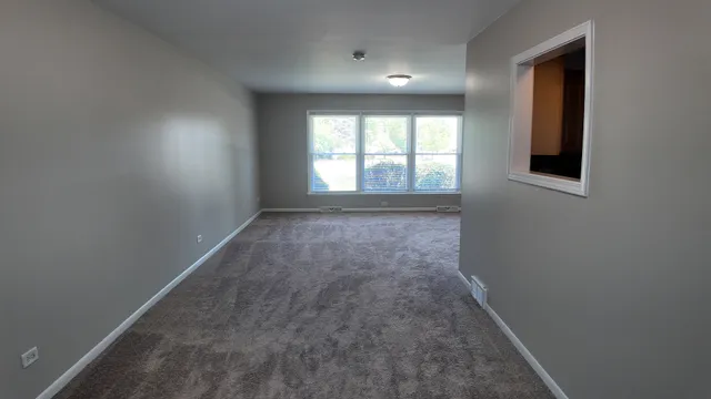 $220,000 | 15444 State Street, South Holland, IL 60473