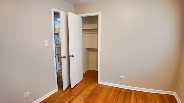 $220,000 | 15444 State Street, South Holland, IL 60473