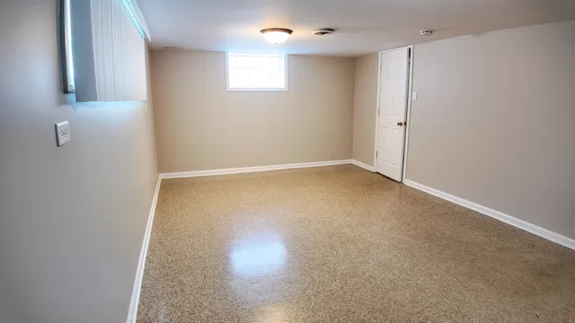 $220,000 | 15444 State Street, South Holland, IL 60473