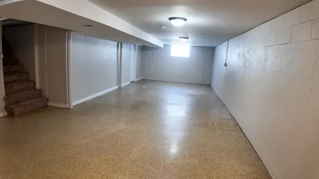 $220,000 | 15444 State Street, South Holland, IL 60473