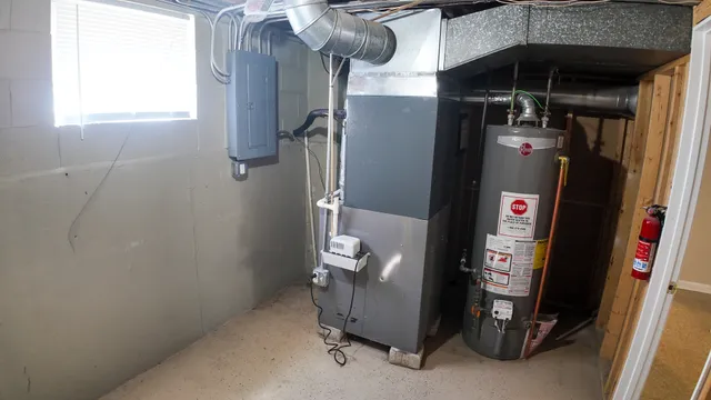 $220,000 | 15444 State Street, South Holland, IL 60473