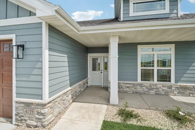 $479,900 | 6489 Ridge View Way, DeForest, WI 53532
