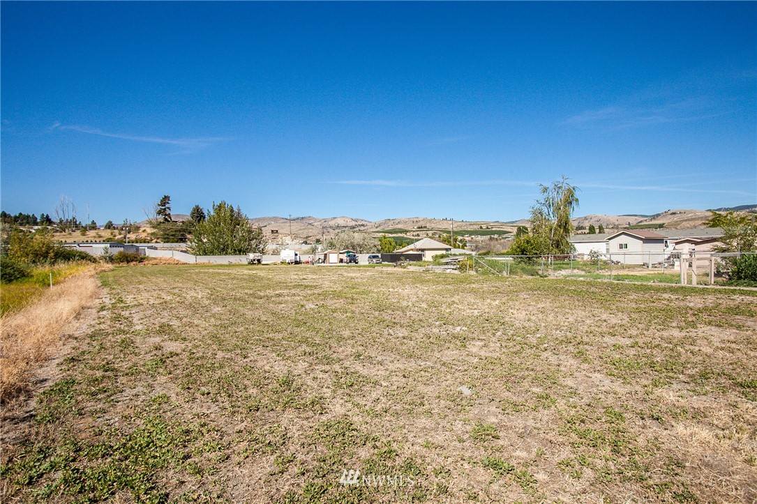 42 South Madeline Road Manson, WA 98831 - Photo 7 of 16 Gallery Image 7