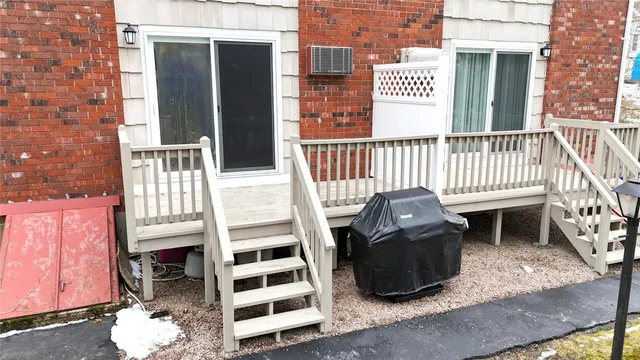 $299,000 | 9 Crestview Drive, Unit C, Westerly, RI 02891