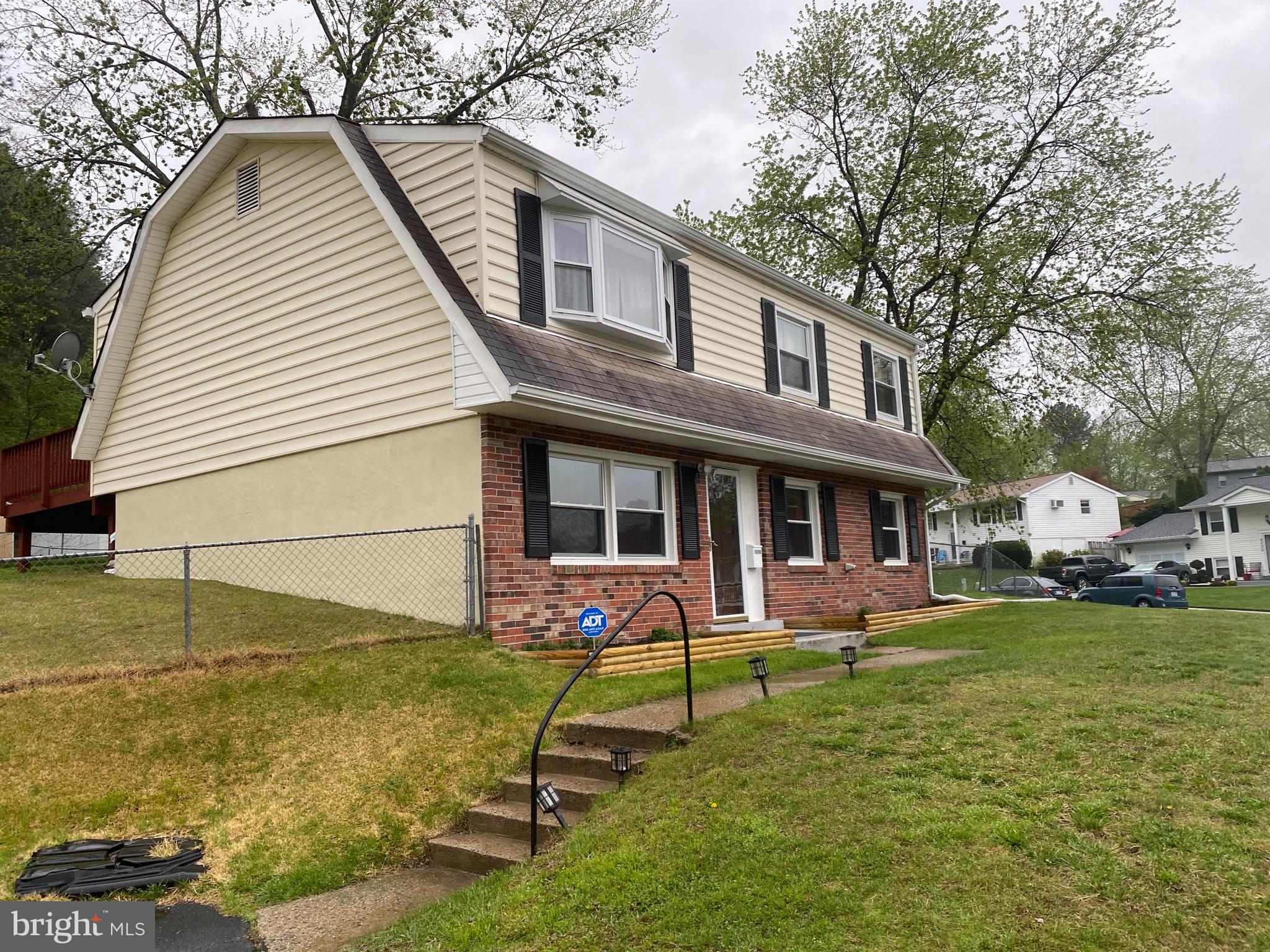 13106 Haddock Road Woodbridge, VA 22193 - Photo 1 of 12 Gallery Image 1