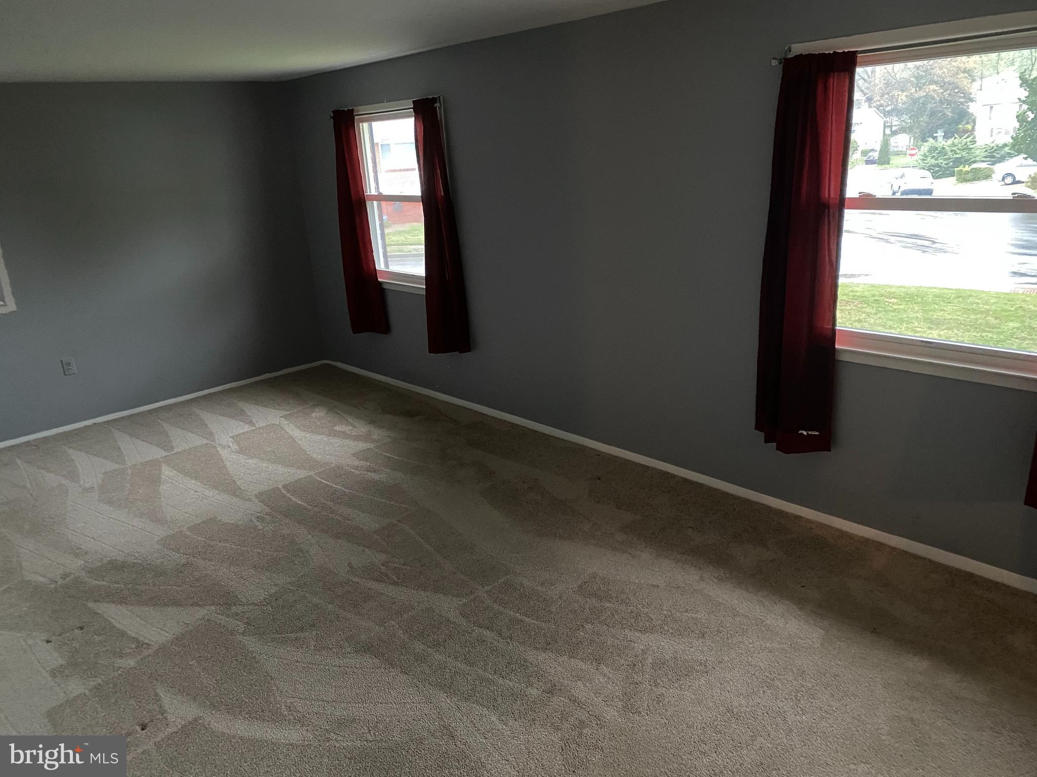 13106 Haddock Road Woodbridge, VA 22193 - Photo 5 of 12 Gallery Image 5