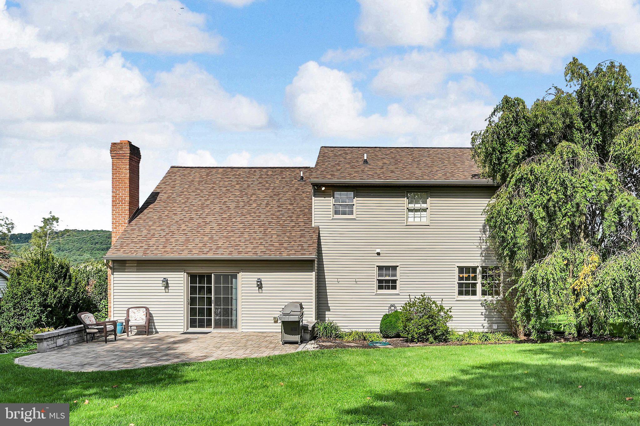 690 West Church Road Ephrata, PA 17522 - Photo 40 of 46 Exterior Back