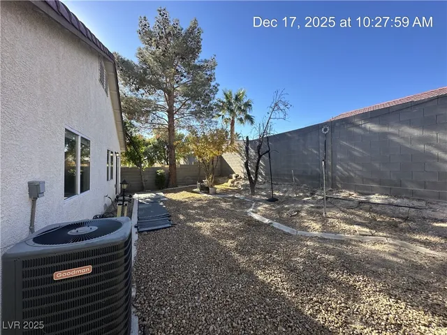 $2,100 | 6009 Kitamaya Street, North Las Vegas, NV 89031