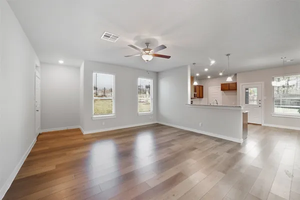 $1,795 | 25172 Pacific Wren Drive, Magnolia, TX 77354