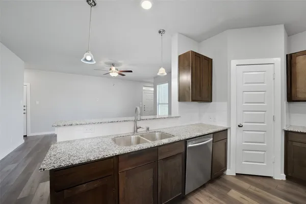 $1,795 | 25172 Pacific Wren Drive, Magnolia, TX 77354