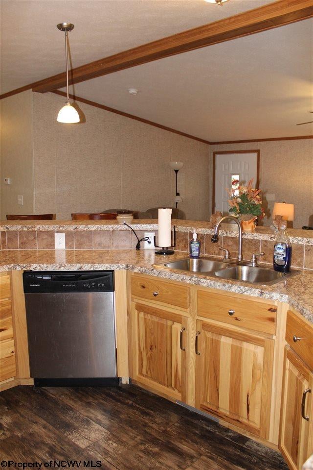 3292 Pell Road Kingwood, WV 26537 - Photo 17 of 25 Gallery Image 17